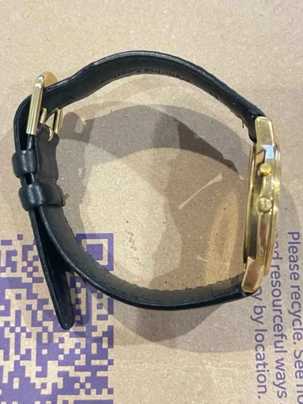 Gucci Black Dial Gold Bezel Leather Strap Watch
